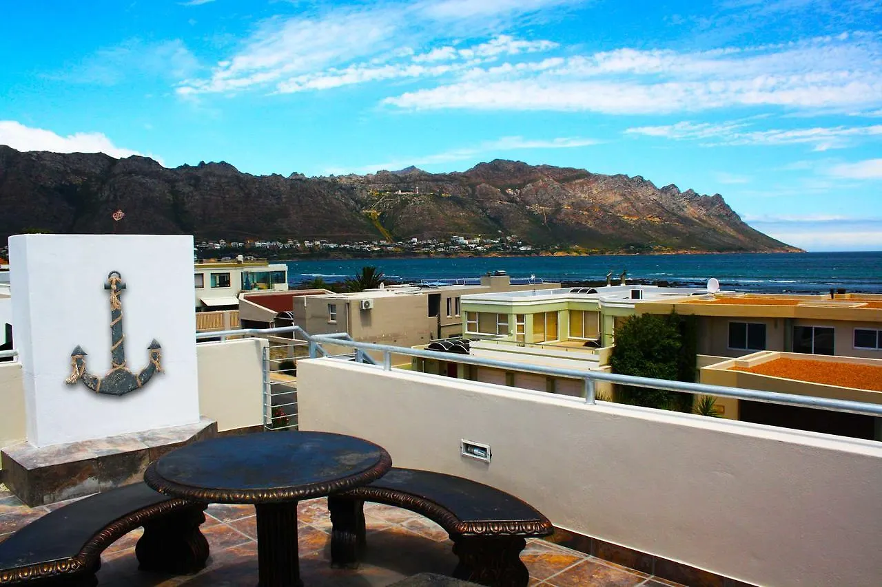 20 Cayman Beach, Gordon'S Bay